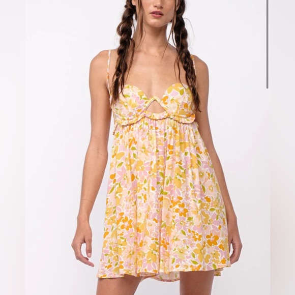 Sky To Mood Floral Dress size Medium - Picture 1 of 5